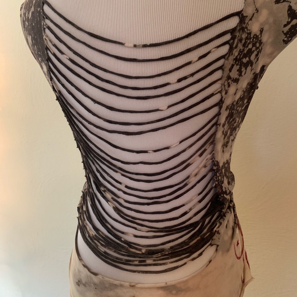 Distressed Tank Top - Picture 3 of 4